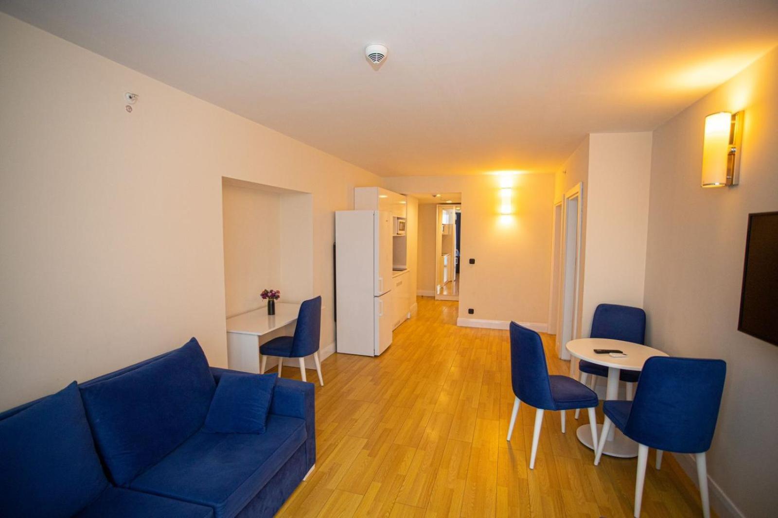 Suites Orbi City Aparthotel Batoumi Extérieur photo