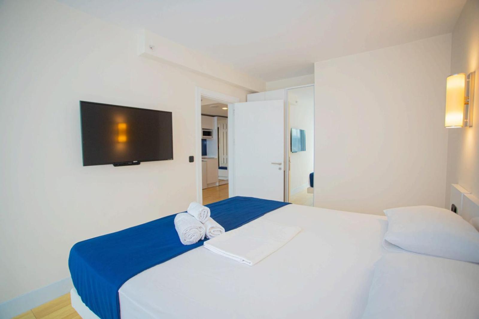 Suites Orbi City Aparthotel Batoumi Extérieur photo